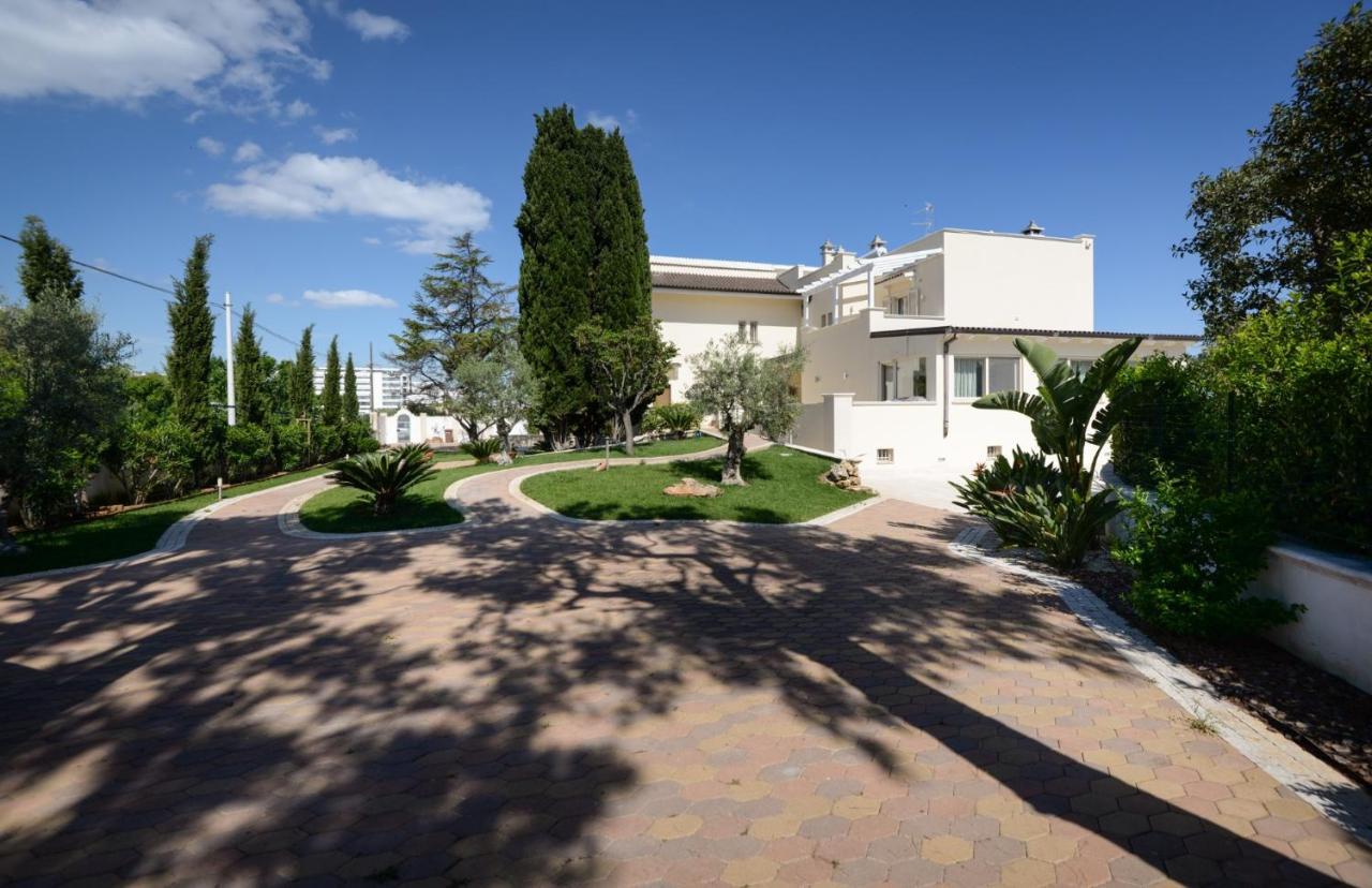 Casa Agapantus Con Piscina Da Giugno Apartman Bari Kültér fotó