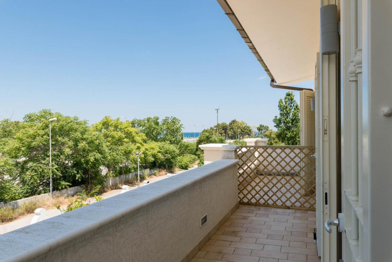 Casa Agapantus Con Piscina Da Giugno Apartman Bari Kültér fotó